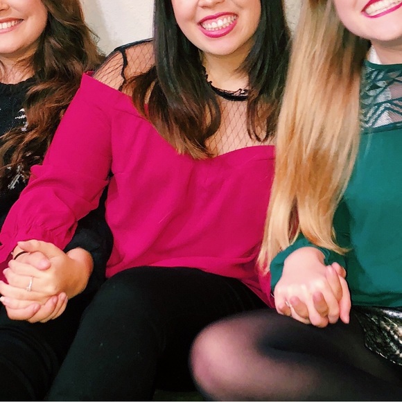 Illusion Off Shoulder Red and Black Lace Balloon Long Sleeve Top - Picture 4 of 4